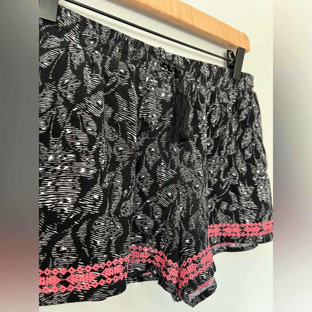 NET, Encreme Summer Boho Print Shorts, Sz M